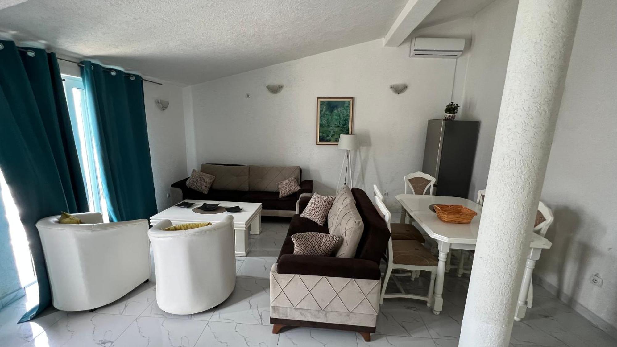 Apartments Harmony Ulcinj Esterno foto