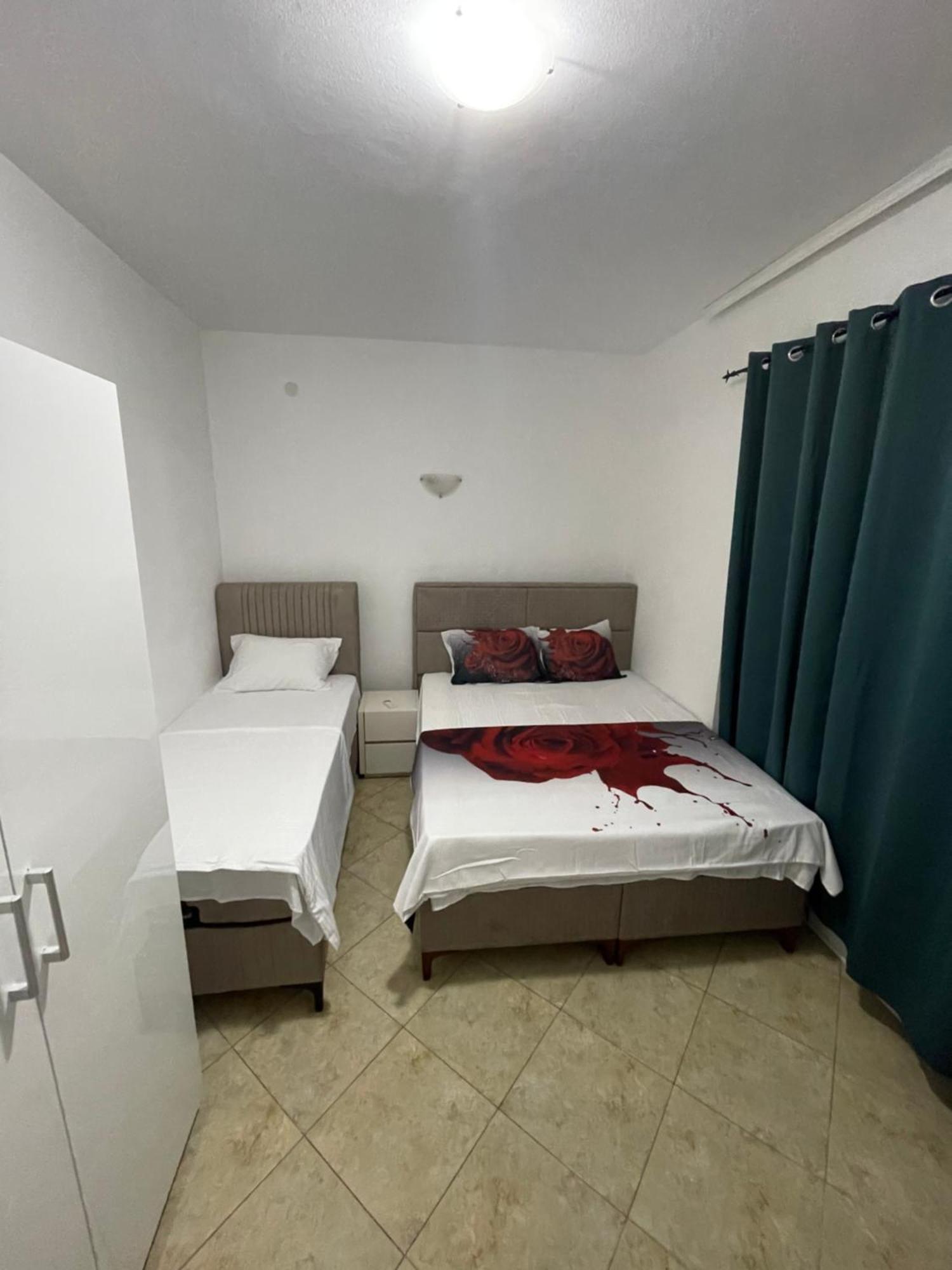 Apartments Harmony Ulcinj Esterno foto