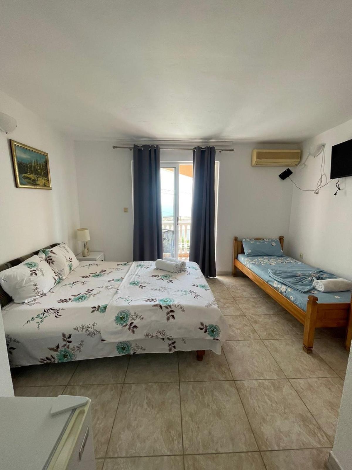 Apartments Harmony Ulcinj Esterno foto