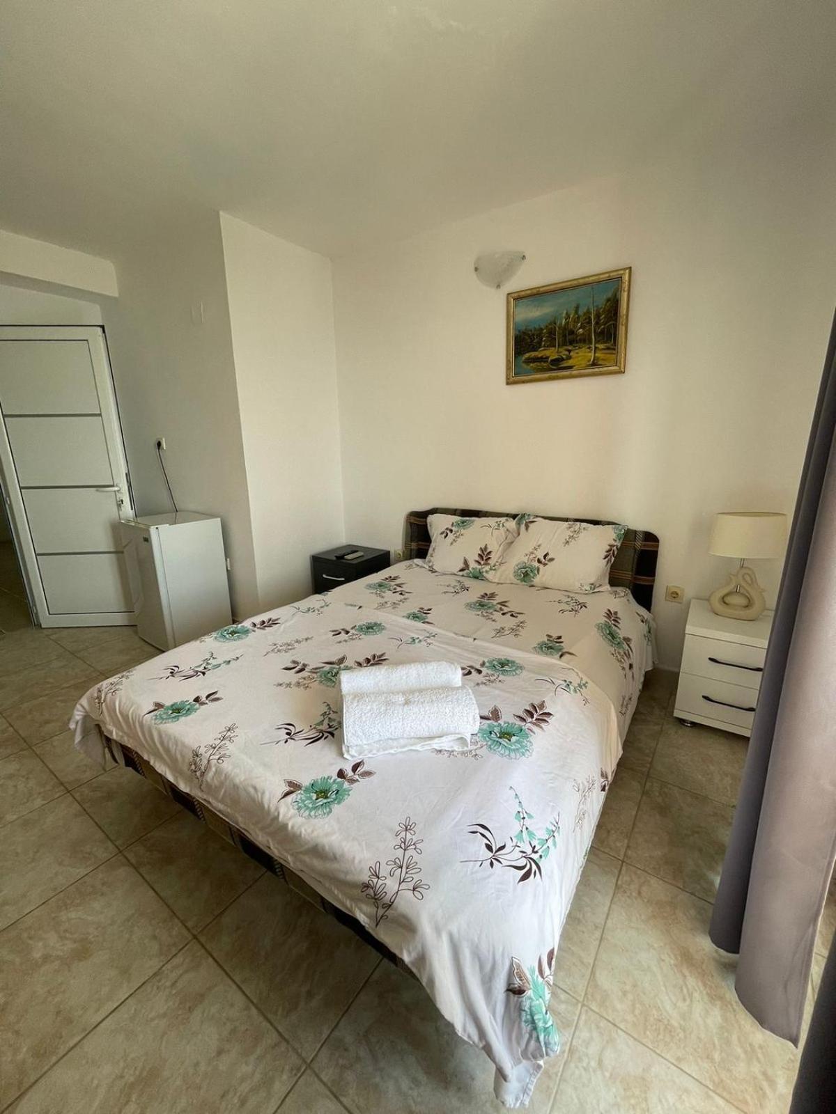 Apartments Harmony Ulcinj Esterno foto